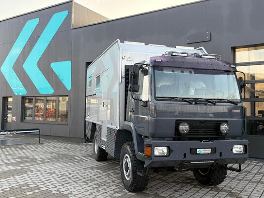 Reparatur Reisemobil-Aufbau