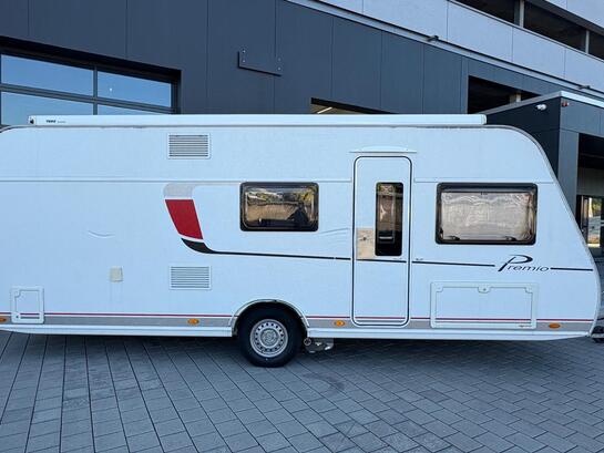 Streifschaden an einem Wohnwagen